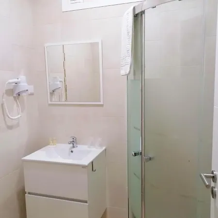 Holiday home Silver Seahorse Garden Retreat Ii *